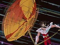 Seiya utiliza o escudo da Armadura de Libra para destruir o Pilar do Pacífico Norte!