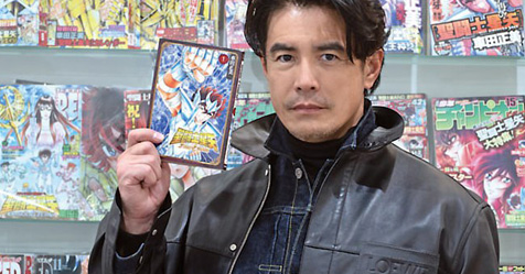 40 anos: entrevista com o ator japon�s Hideaki Ito, f� declarado do mestre Kurumada e de Saint Seiya!